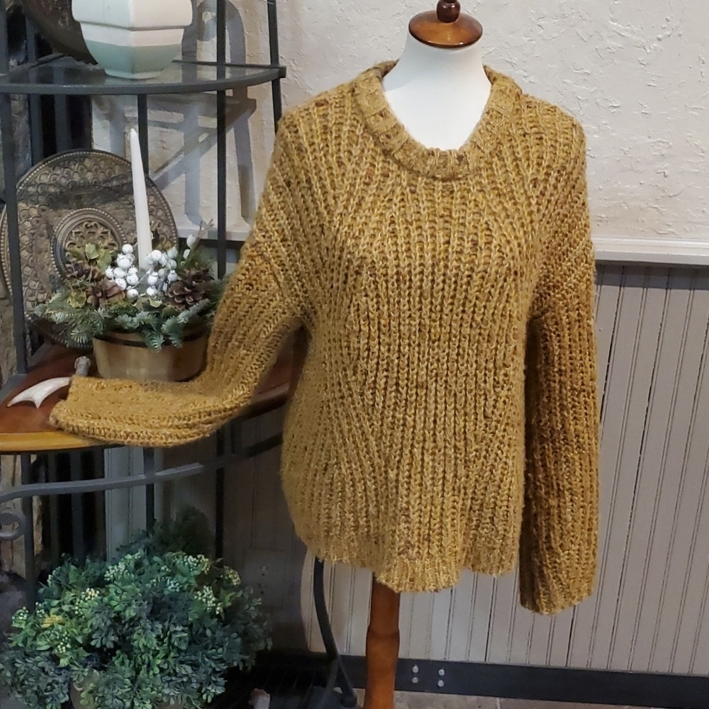 💞Universal Thread* Sweater